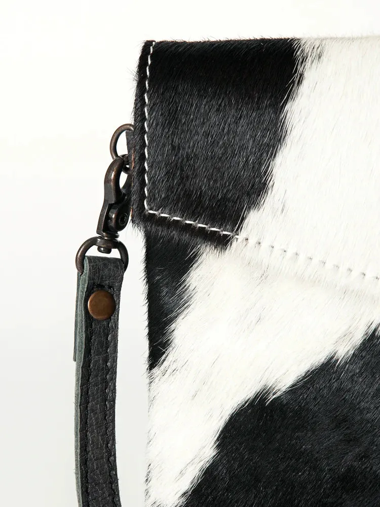 American Darling Black and White Snap Clutch