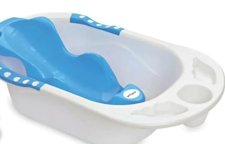 Baby Bath Tub with Sling (Free MEE MEE Pacifiers)