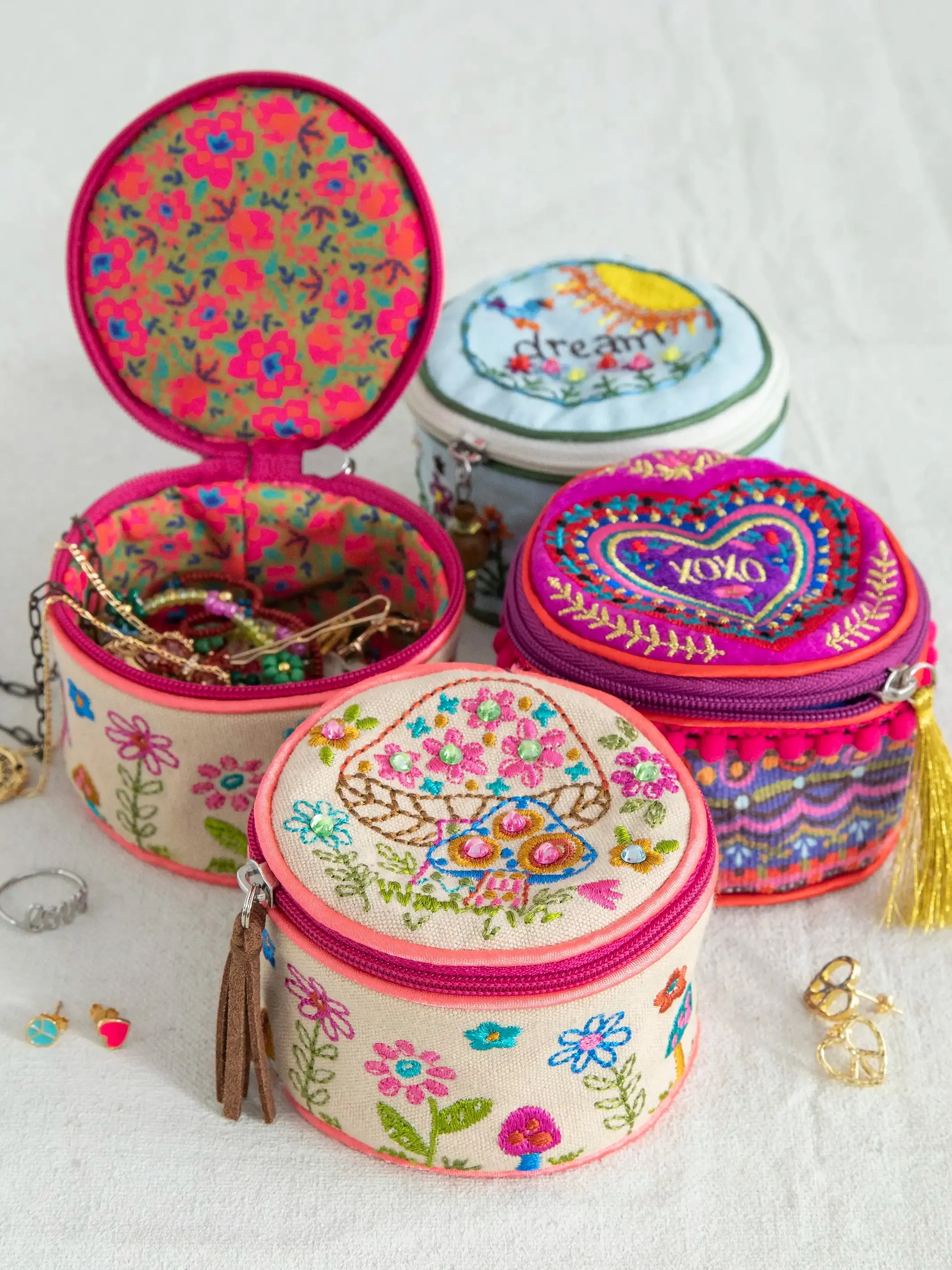 Embroidered Jewelry Case - Dream