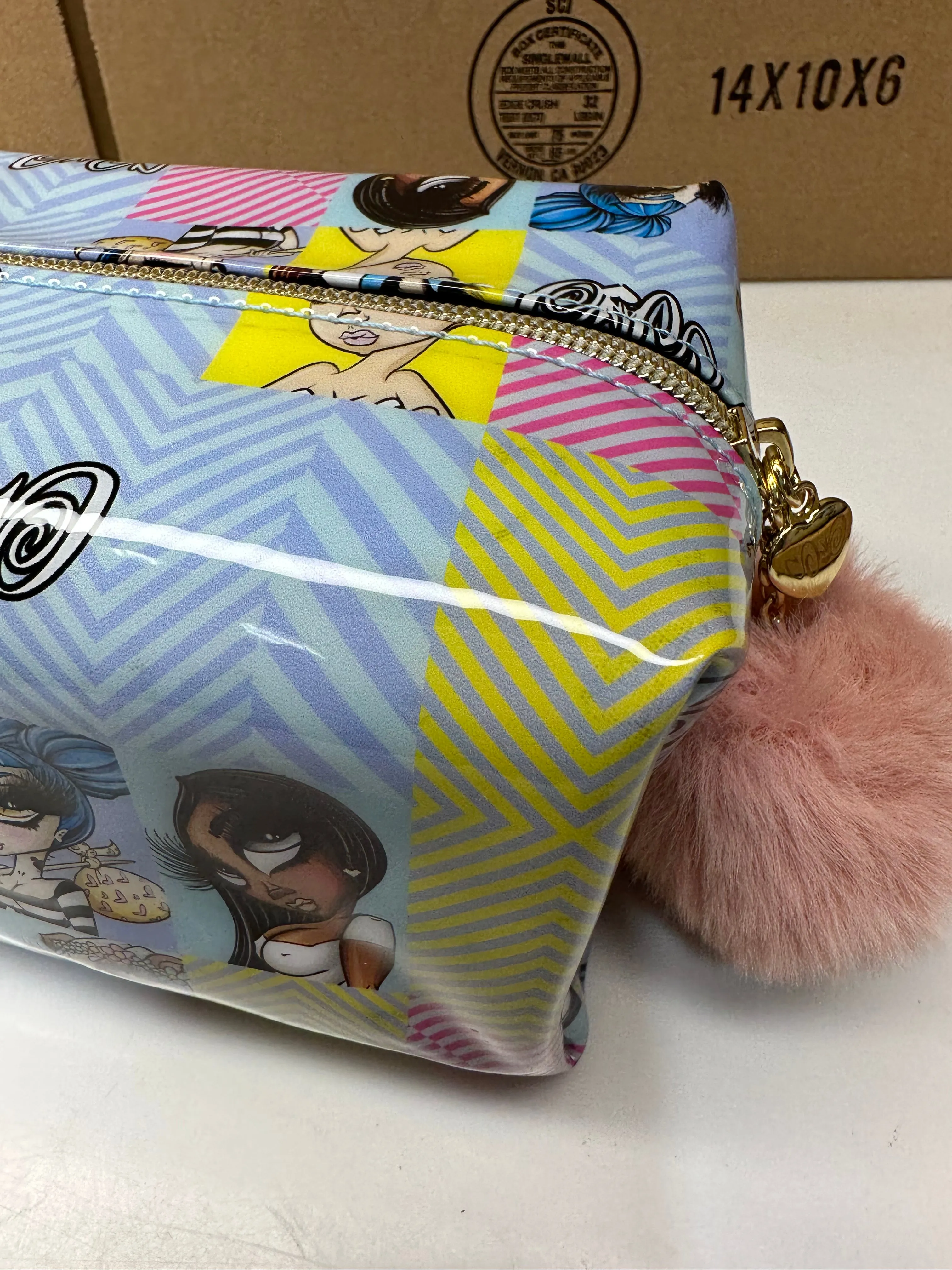 Make up bag / misprint