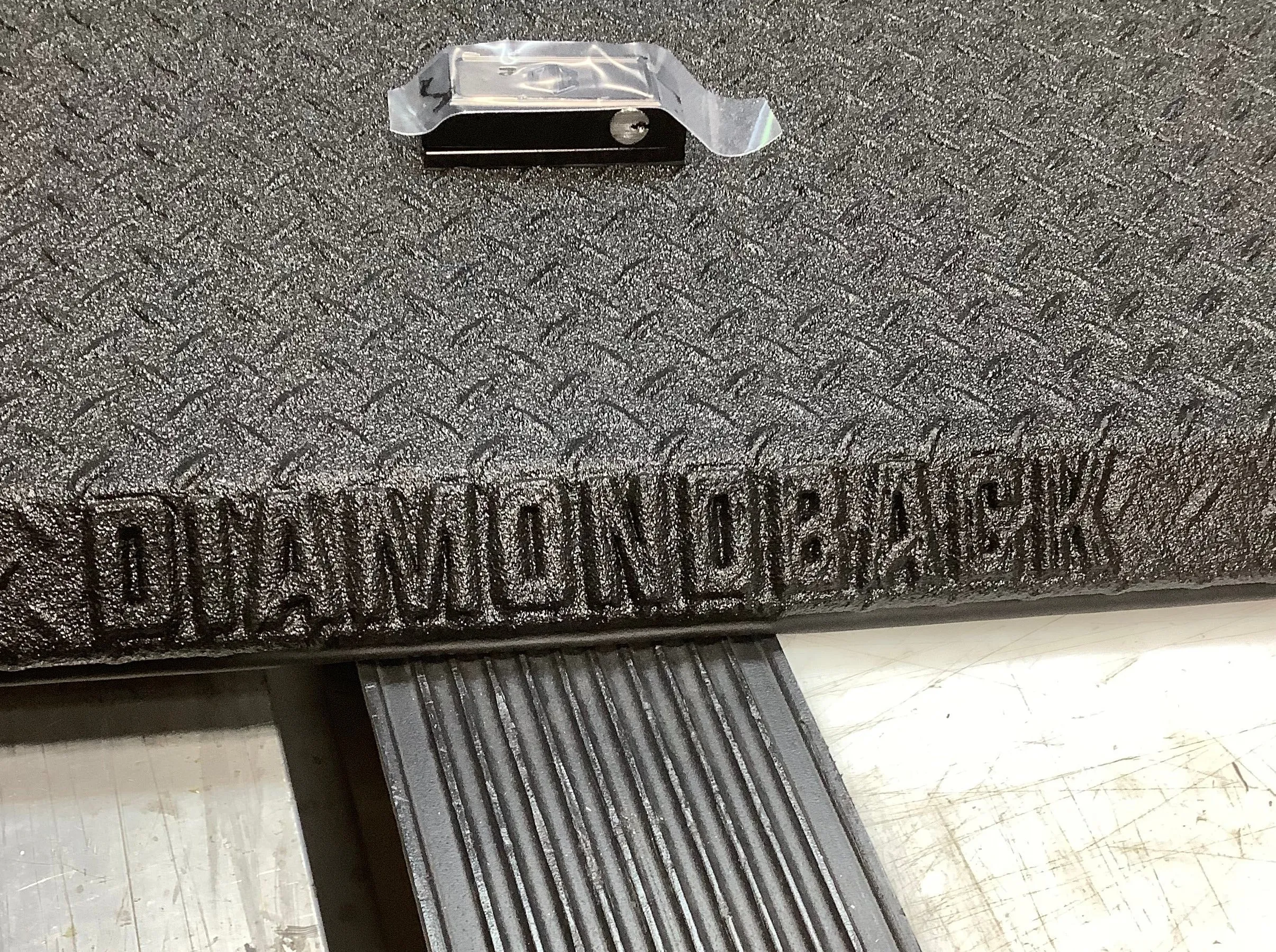 Outlet DiamondBack HD